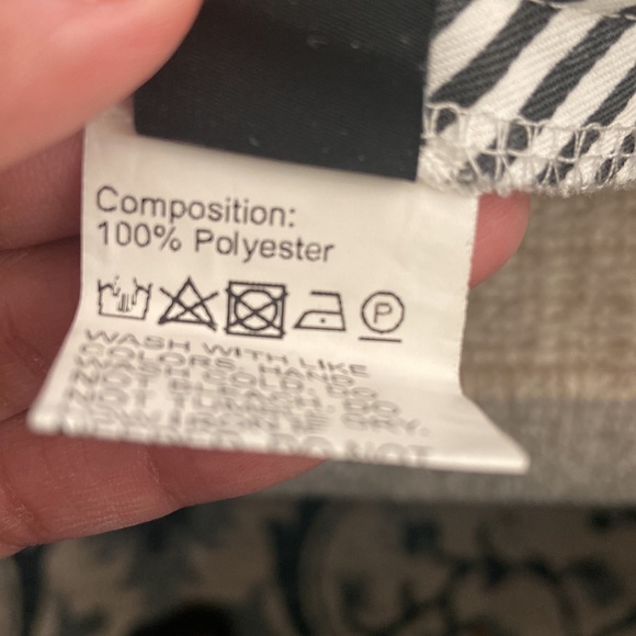 Shein Black and White wide leg, stripped slacks - Picture 6 of 8